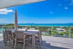Surfers Lookout - Waipu Cove Holiday Home